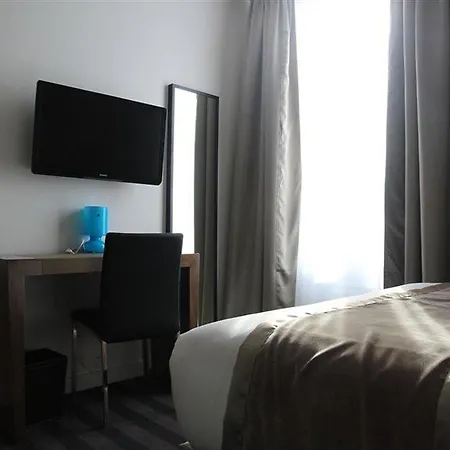 Art Eiffel Hotel 3*