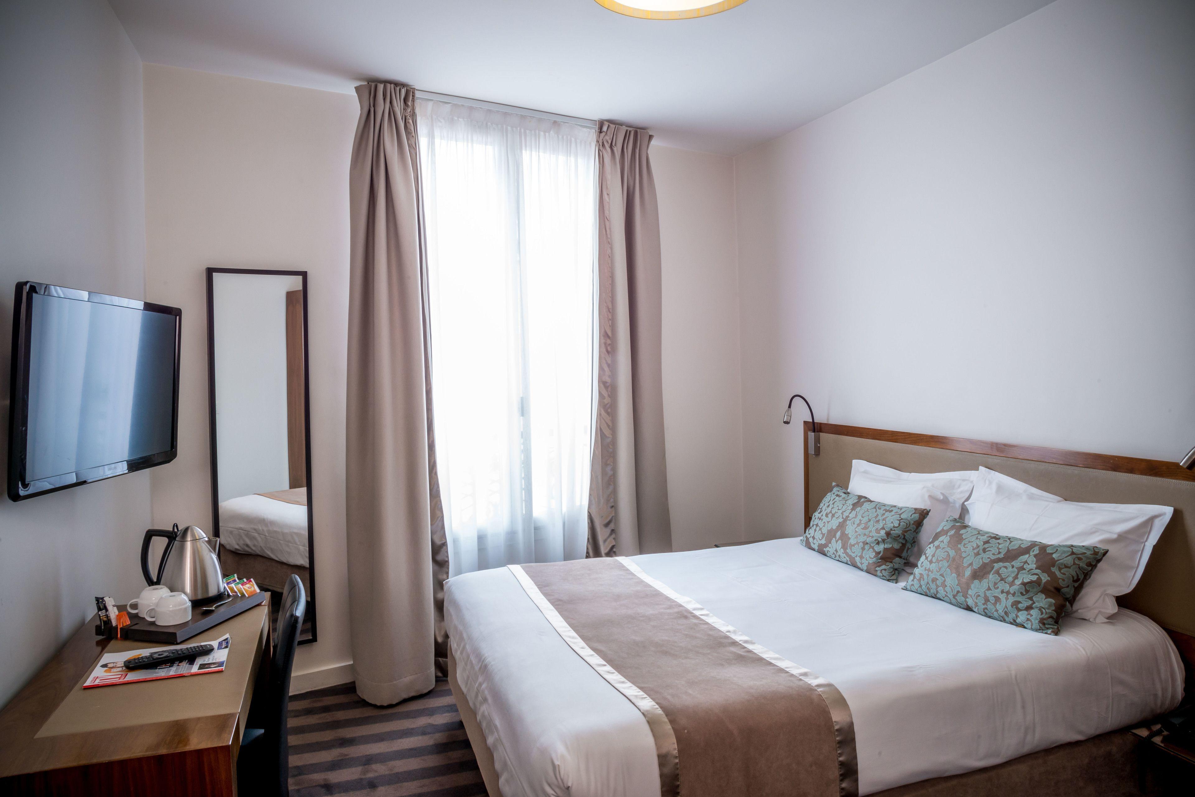 Art Eiffel Hotel Parigi