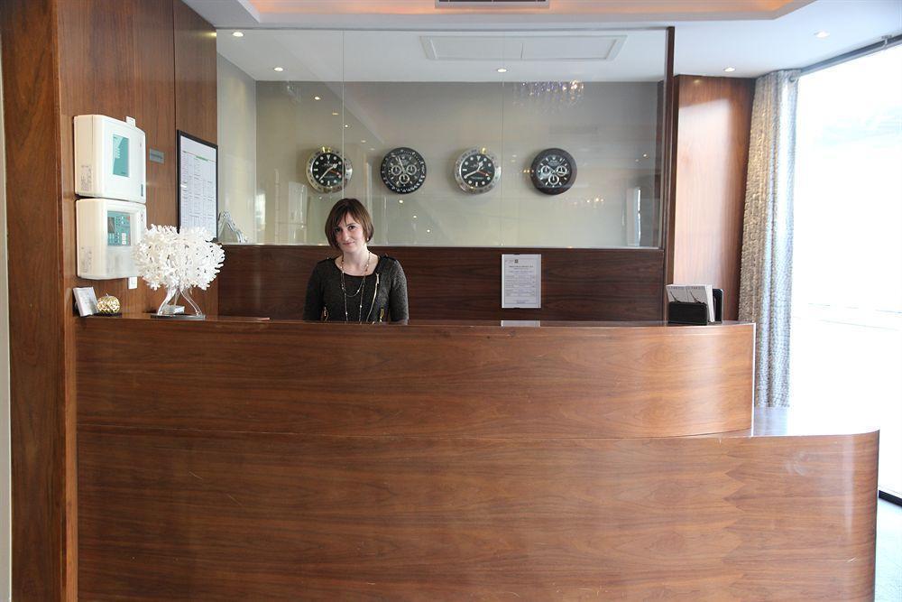 Art Eiffel Hotel 3*
