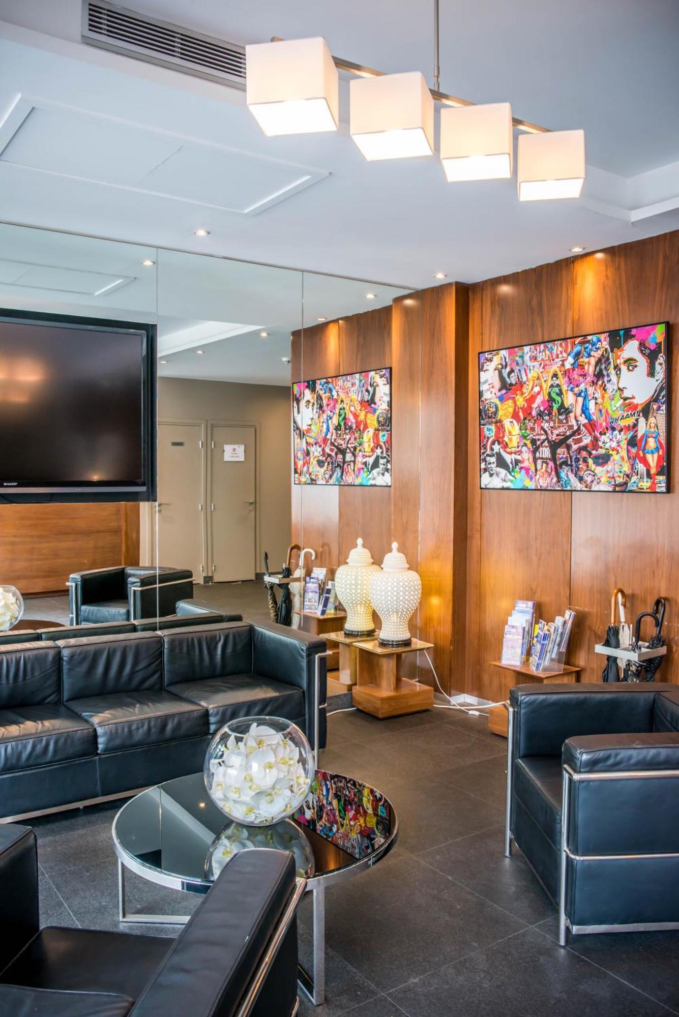 Art Eiffel Hotel 3*