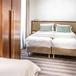 Hotel Art Eiffel Paris