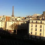 Hotel Art Eiffel 3*